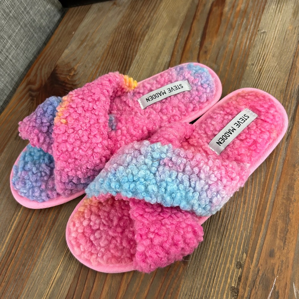 Steve‎ Madden Peaceful Pink Tie Dye Faux Shearling Criss Cross Slippers Womens 8